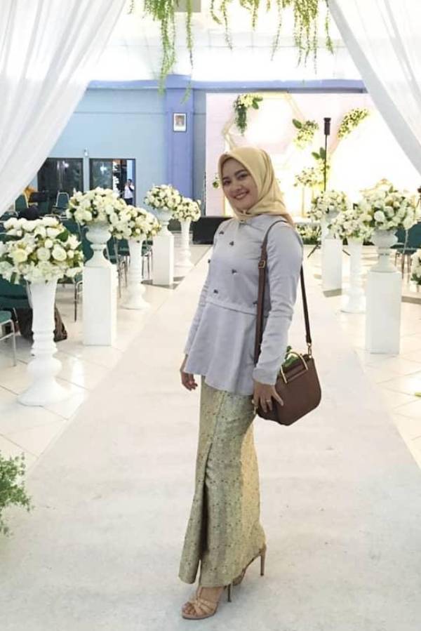 Yeni Marliana Client 12